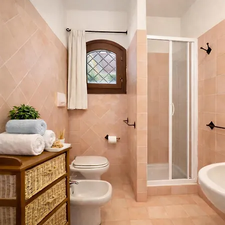 La Piccola Perla - With Terrace And Pool Appartement