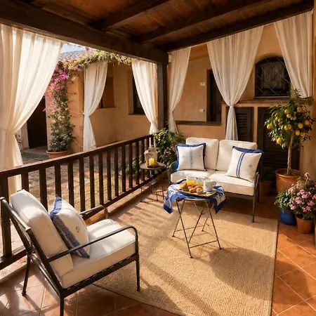 La Piccola Perla - With Terrace And Pool *